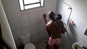 O Pau Do Adolescente Negro É Flagrado Por Morena Rabuda