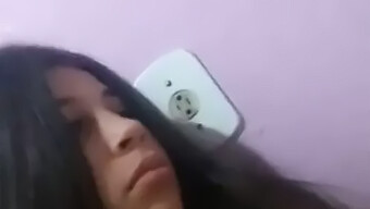 Ragazza Brasiliana Su Periscope In Un Video Hd