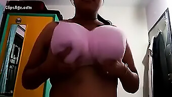 Big Boobs Cam: Watch A Beautiful Sri Lankan Woman Tease On Cam