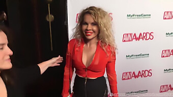 Avn Awards 2018: Show Na Červeném Koberci