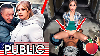 La Linda Adolescente Rubia Minori Recibe Una Gran Polla En Su Pov