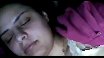 Vieja Mujer Árabe Se Folla A Sí Misma En Video Hd