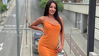 Milf Indiana De Bunda Grande Tem Sua Buceta Fodida Em Um Vídeo De Alta Qualidade