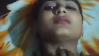 La Belle Grosse Bite Et La Chatte De Rashmi Dans Une Vidéo De Fille Indienne Chaude