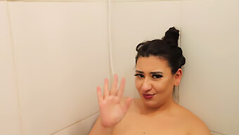 Amateur Latina Agatha Ludovino Takes A Solo Bath