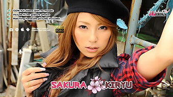 Sakura Kiryu, Một Cô Gái Tóc Nâu Tuyệt Đẹp, Thổi Kèn Nhiệt Tình Cho Một Dương Vật Khổng Lồ, Lông Lá